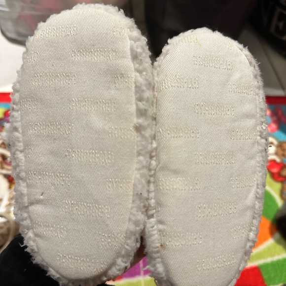 ๐ 2/$10๐ Gymboree lamb ๐ slippers unisex. - Picture 6 of 6